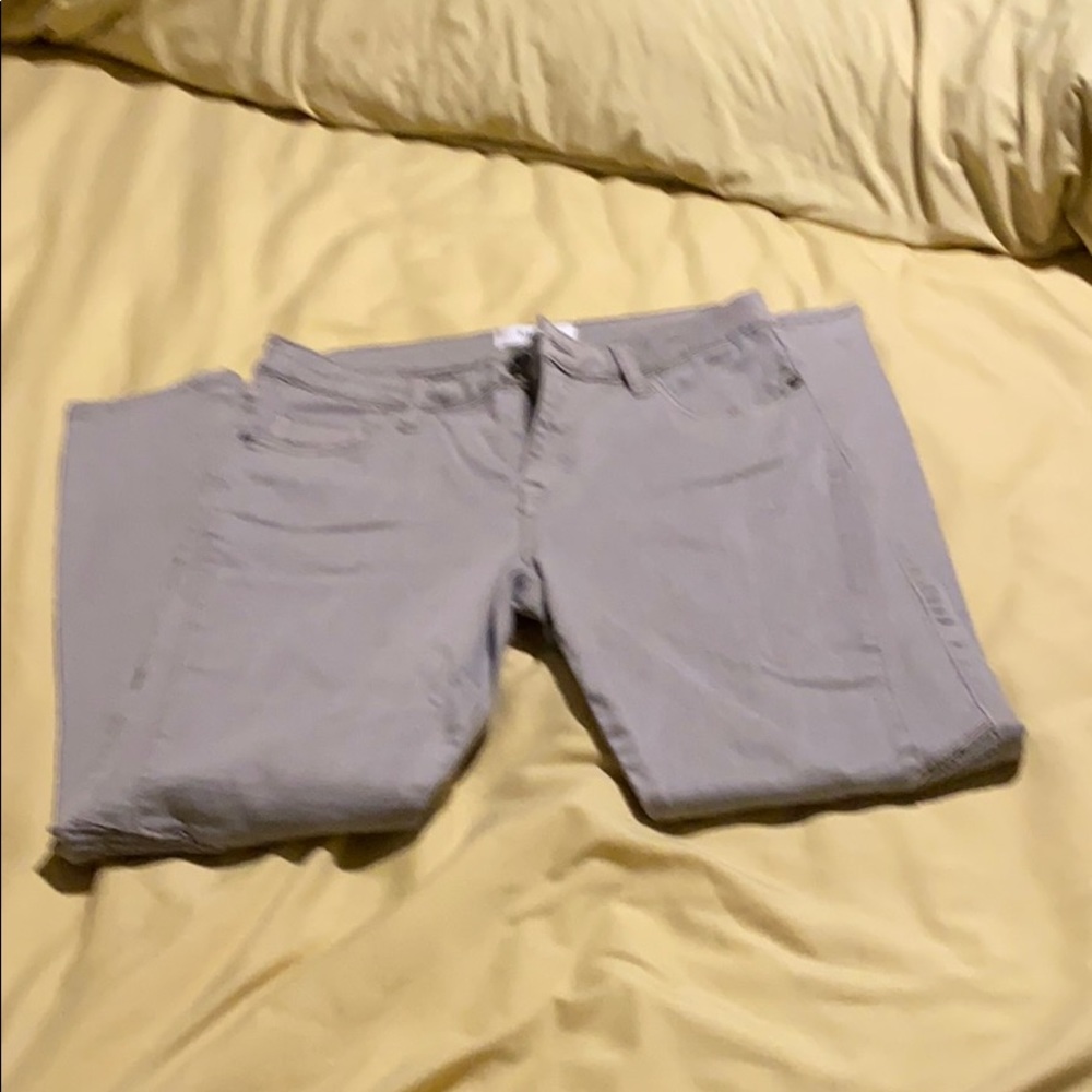 Grey stretchy pants
